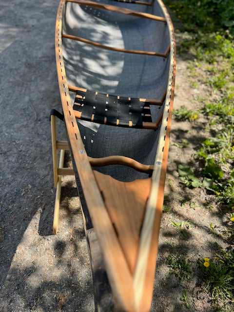 Rhéaume Prospecteur 15' Canoe - Carbon Exterior - Wood Trim - Innegra Basalt Interior - Clear Colour