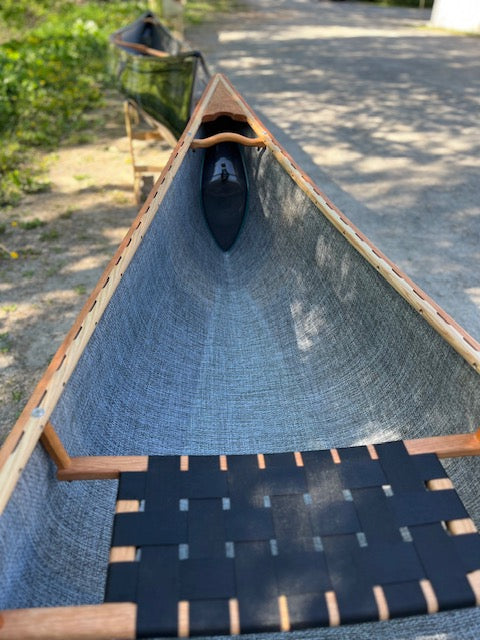 Rhéaume Prospecteur 16'6 Canoe - Carbon Exterior - Wood Trim - Innegra Basalt Interior - Clear Colour