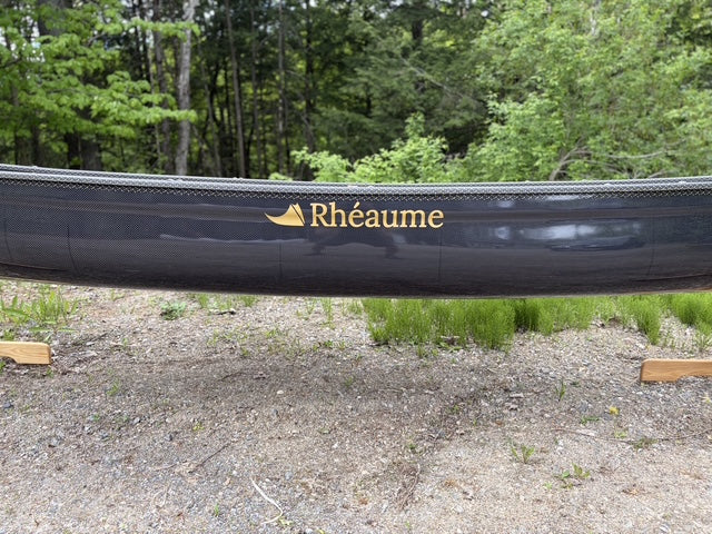 Rhéaume Prospecteur 16'6 Canoe - Carbon Exterior - Composite Gunwales - Innegra Basalt Interior - Clear Colour