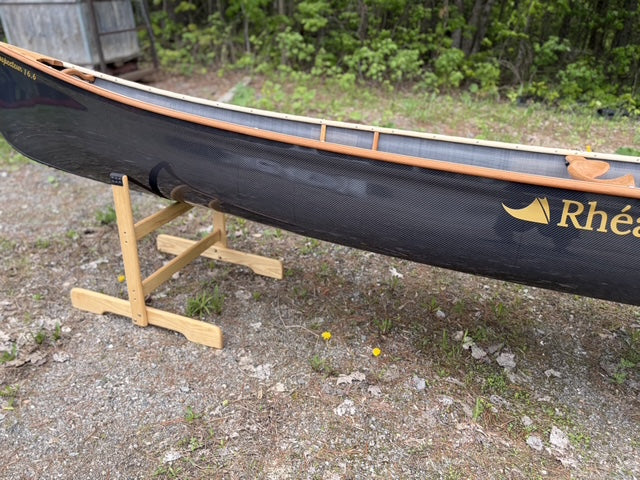 Rhéaume Prospecteur 16'6 Canoe - Carbon Exterior - Cherry Wood Gunwales - Innegra Basalt Interior - Clear Colour