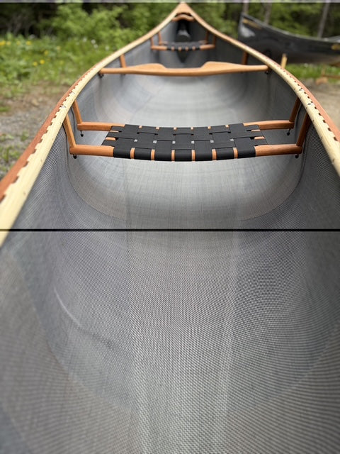 Rhéaume Prospecteur 16'6 Canoe - Carbon Exterior - Cherry Wood Gunwales - Innegra Basalt Interior - Clear Colour