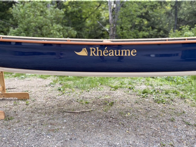 Rhéaume Prospecteur 16'6 Canoe - Kevlar Exterior - Cherry Wood Gunwales - Innegra Basalt Interior - Blue and White Two-Tone