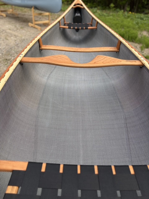 Rhéaume Prospecteur 16'6 Canoe - Kevlar Exterior - Cherry Wood Gunwales - Innegra Basalt Interior - Blue and White Two-Tone